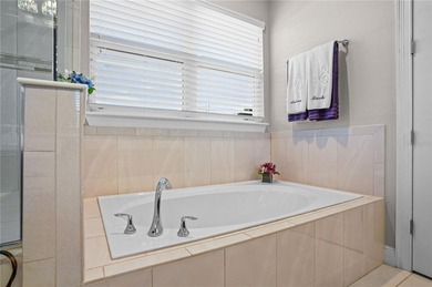 Welcome to this exceptional 5-bed luxury estate in Sorrento - photo 26