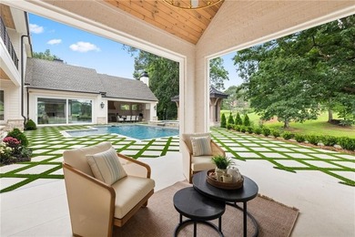 Exquisitely crafted by Savage Family Homes, this exceptional - photo 33