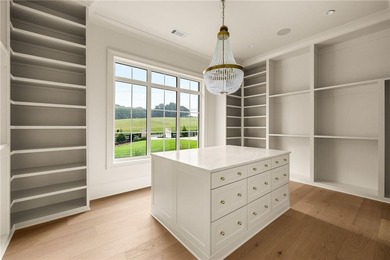 Exquisitely crafted by Savage Family Homes, this exceptional - photo 38