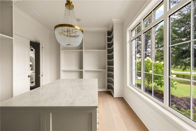 Exquisitely crafted by Savage Family Homes, this exceptional - photo 39