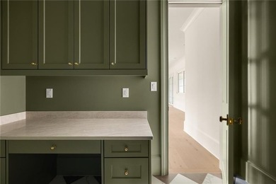 Exquisitely crafted by Savage Family Homes, this exceptional - photo 46