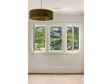 Exquisitely crafted by Savage Family Homes, this exceptional - photo 49