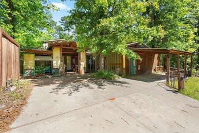 Hidden Gem Near the Water - Unique Artist-Inspired Retreat! - photo 11
