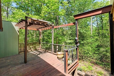Hidden Gem Near the Water - Unique Artist-Inspired Retreat! - photo 12