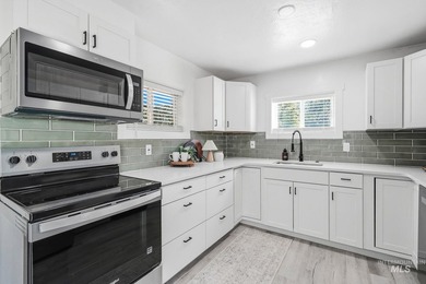 Rare opportunity to own an exceptional Eagle property with no - photo 16
