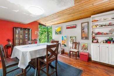 Hidden Gem Near the Water - Unique Artist-Inspired Retreat! - photo 18