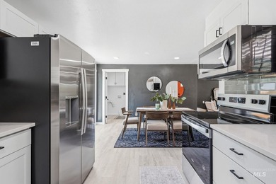 Rare opportunity to own an exceptional Eagle property with no - photo 19