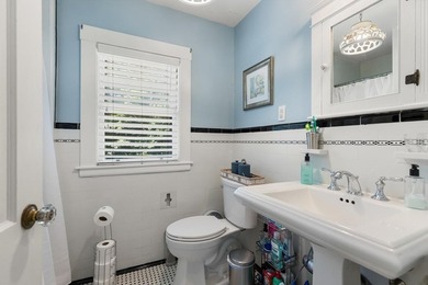 Impressive residence on Winchester line where timeless - photo 20