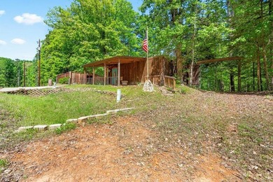Hidden Gem Near the Water - Unique Artist-Inspired Retreat! - photo 31