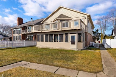 Experience Lakeside Luxury on exclusive L'anse Creuse Bay on - photo 32