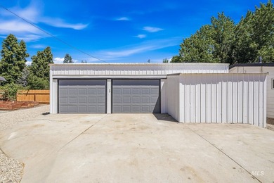 Rare opportunity to own an exceptional Eagle property with no - photo 34