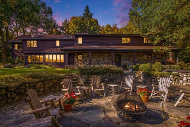 Dake Lake Home For Sale in Hickory Corners Michigan