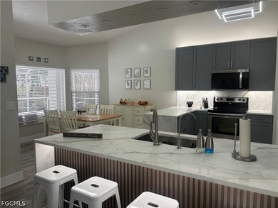 Welcome to this 3 bedroom, 2 1/2 bathroom plus den Fort Myers - photo 6