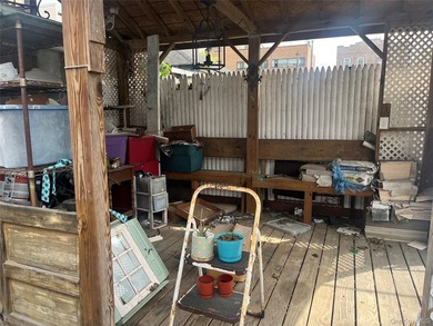 ACCEPTED OFFER Calling All Investors! Welcome to this two-family - photo 3