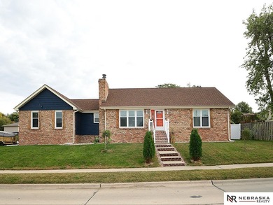 Zorinsky Lake Home For Sale in Omaha Nebraska