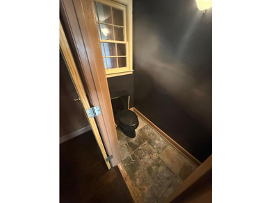 Don't sleep on this one. This 3-bedroom, 2.5-bath tri-level is - photo 5