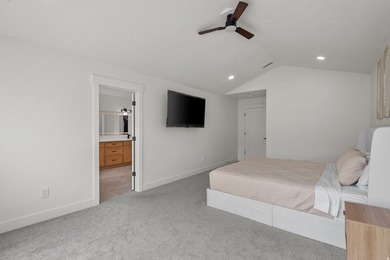 Stunning 2026 Home with Mountain Views! Welcome to 248 N 750 W - photo 21