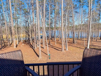 Welcome to your dream lakefront home! This stunning 3916 sq ft - photo 23