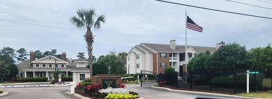 Beautiful upgraded 2 bedroom, 2 bath condo with huge closets and - photo 24