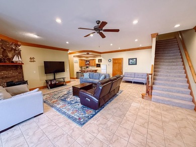 Welcome to your dream lakefront home! This stunning 3916 sq ft - photo 30