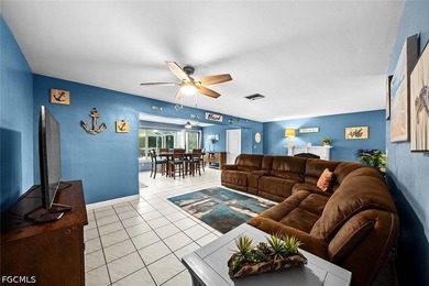Charming pool home in the highly desirable SE Cape Coral Country - photo 4