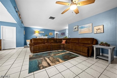 Charming pool home in the highly desirable SE Cape Coral Country - photo 5