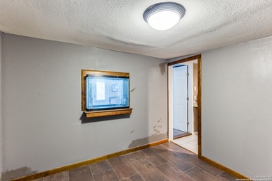 Motivated! BRING ALL OFFERS!! Welcome to your serene getaway in - photo 17