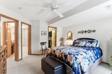 Welcome to effortless one-level living in the heart of Woodbury! - photo 30
