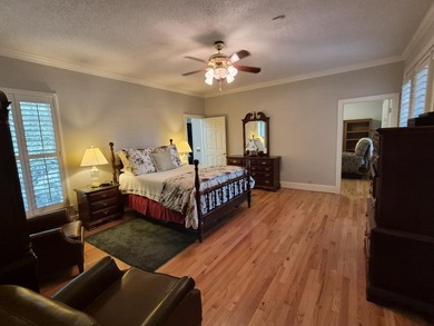 Are you looking for a unique executive home on a golf course? - photo 31