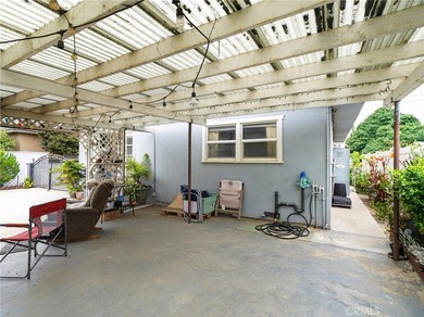 Charming Ventura opportunity! This 3-bedroom, 1-bath home offers - photo 3