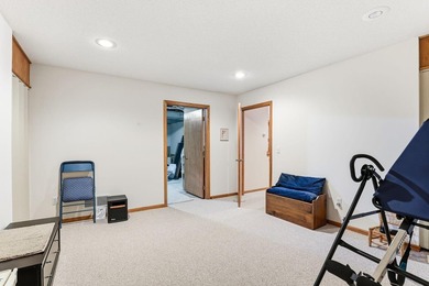 Welcome to effortless one-level living in the heart of Woodbury! - photo 34
