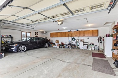 Welcome to effortless one-level living in the heart of Woodbury! - photo 35