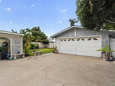 Charming Ventura opportunity! This 3-bedroom, 1-bath home offers - photo 6