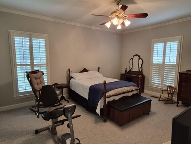 Are you looking for a unique executive home on a golf course? - photo 47