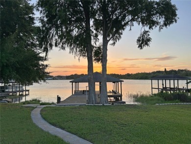 Lake Roy Home For Sale in Winter Haven Florida
