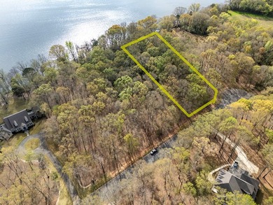 Lot 13 in Shadow Moss Subdivision offers a beautiful,157 X 435 - photo 3