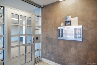 Welcome to the Hugh Grant Gardens. Get ready to move on up to