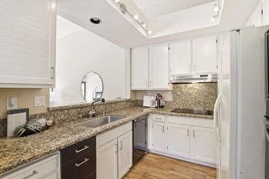 Welcome to this bright and open home in the desirable GATED - photo 12