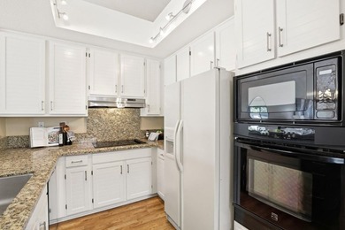 Welcome to this bright and open home in the desirable GATED - photo 14