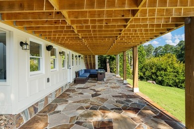 Welcome to one of Lake Harding's most captivating waterfront - photo 15