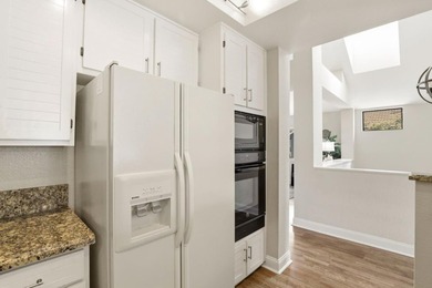 Welcome to this bright and open home in the desirable GATED - photo 15