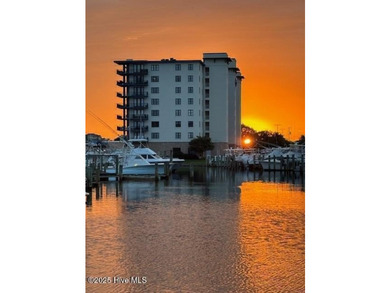 Prime wet slip available at the highly desirable Harborside Club - photo 6