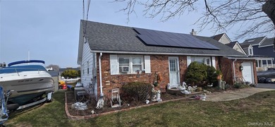Waterfront Living Near Fire Island Shores Welcome to your serene - photo 2