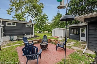 Welcome to 3815 Edgecrest St, a beautiful home in the heart of - photo 24