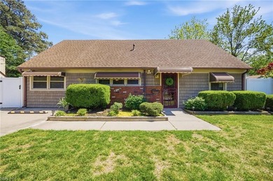 Meticulously maintained 2-story home in sought-after Poplar - photo 1