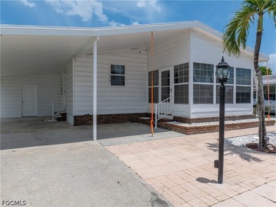 Welcome to this beautifully maintained, move-in-ready home - photo 2