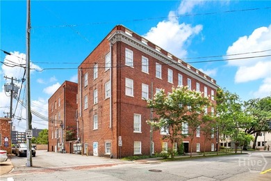 Amazing 2Bd / 2Ba Condo located in the Heart of Savannah's - photo 43