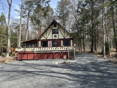 Lake Home For Sale in Pocono Lake, Pennsylvania