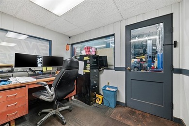 INCREDIBLE OPPORTUNITY! This property can be used as it - photo 7