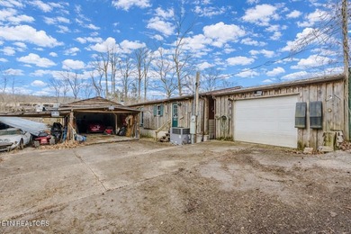 Norris Lake Home For Sale in Caryville Tennessee